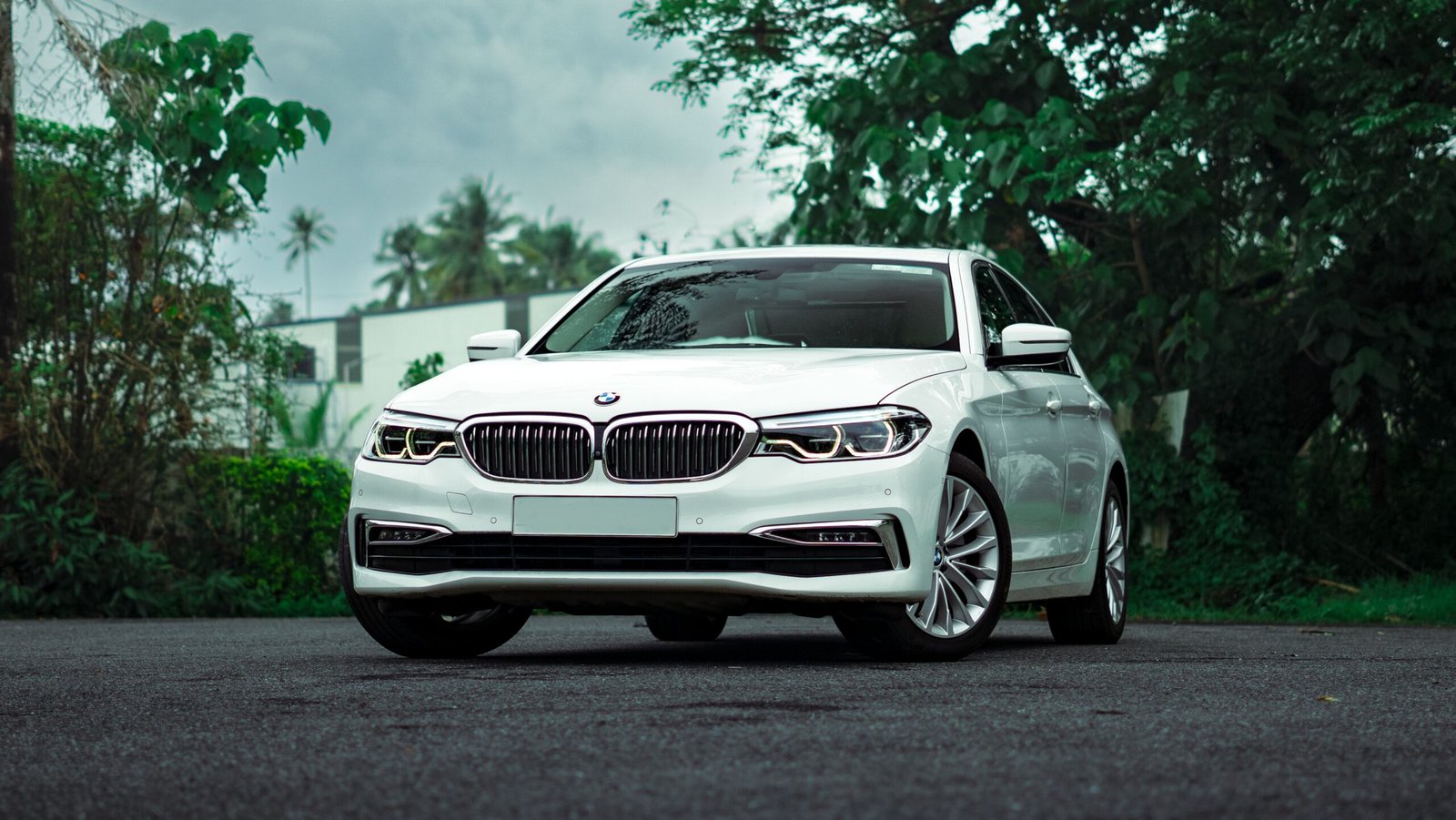 BMW 3 Series 2026 exterior front view